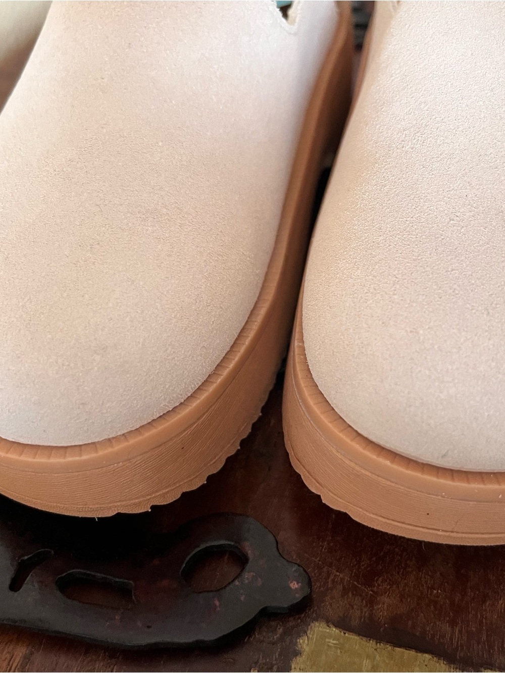 Reef Women’s Slip-On Mules in Blush and Peach - Picture 5 of 6